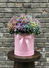 Цветочная композиция из Гипсофила и Розы в шляпной коробке в Кабехабле