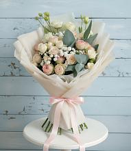 Букет цветов из:  Розы и Лизиантусы #REPLACE_PRED# Кабехабле