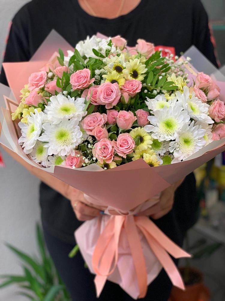 Букет цветов из: Розы и Хризантемы в Кабехабле