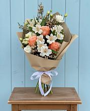 Букет цветов из:  Альстромерии, Лизиантусы, Розы и Хризантемы #REPLACE_PRED# Кабехабле