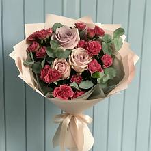 Букет цветов из:  Гвоздики и Розы в Кабехабле