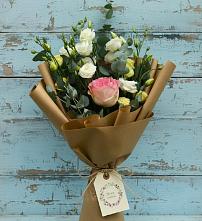 Букет цветов из:  Розы и Лизиантусы в Кабехабле