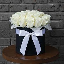 Цветочная композиция из Розы в шляпной коробке в Кабехабле